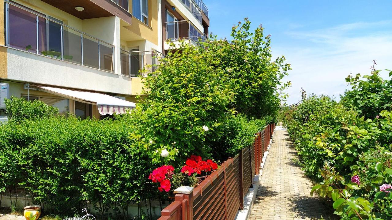 Byala-Apartment-Valmira Byala  Exterior photo